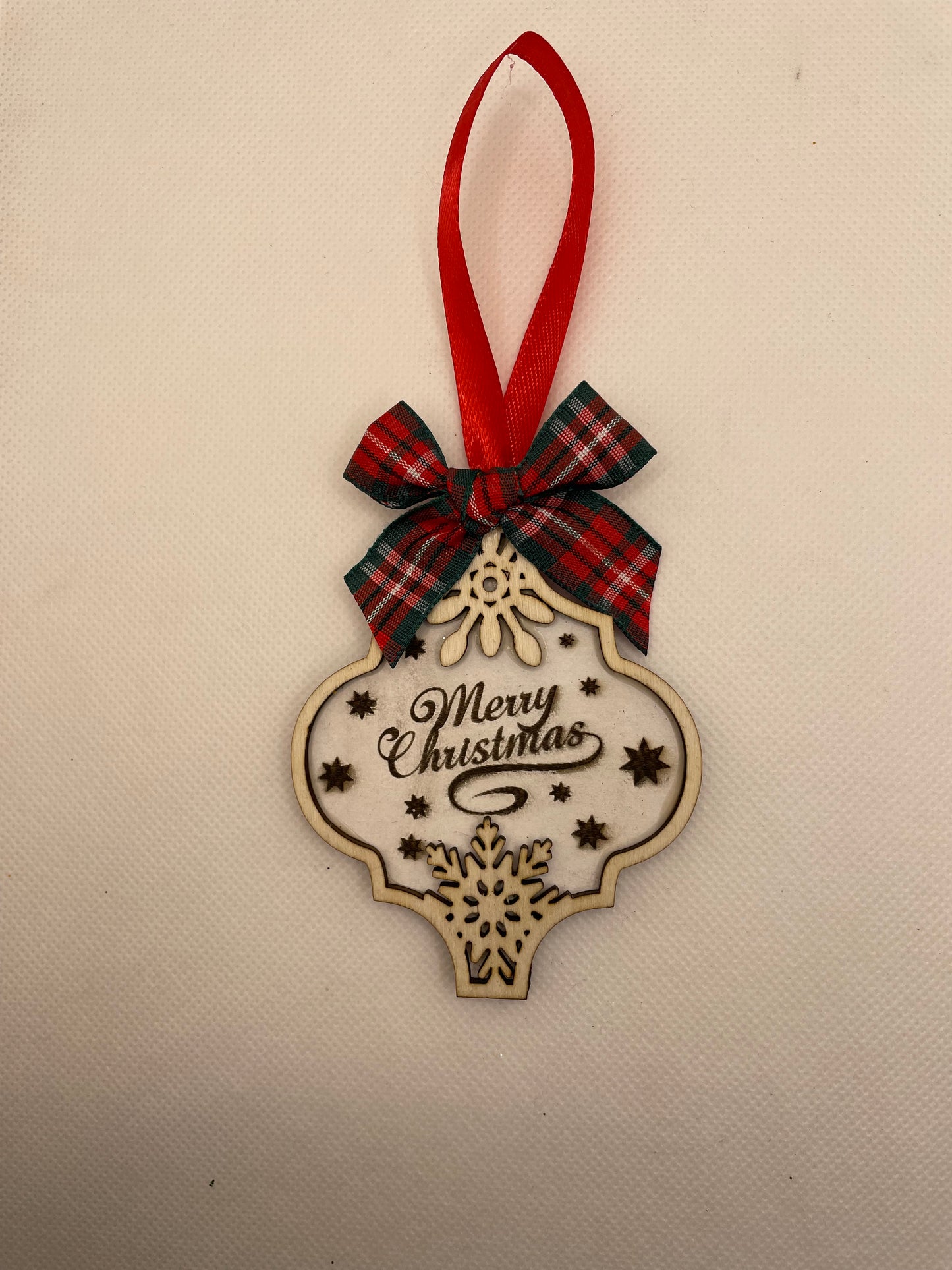 Arabesque Style Wooden Christmas Bauble