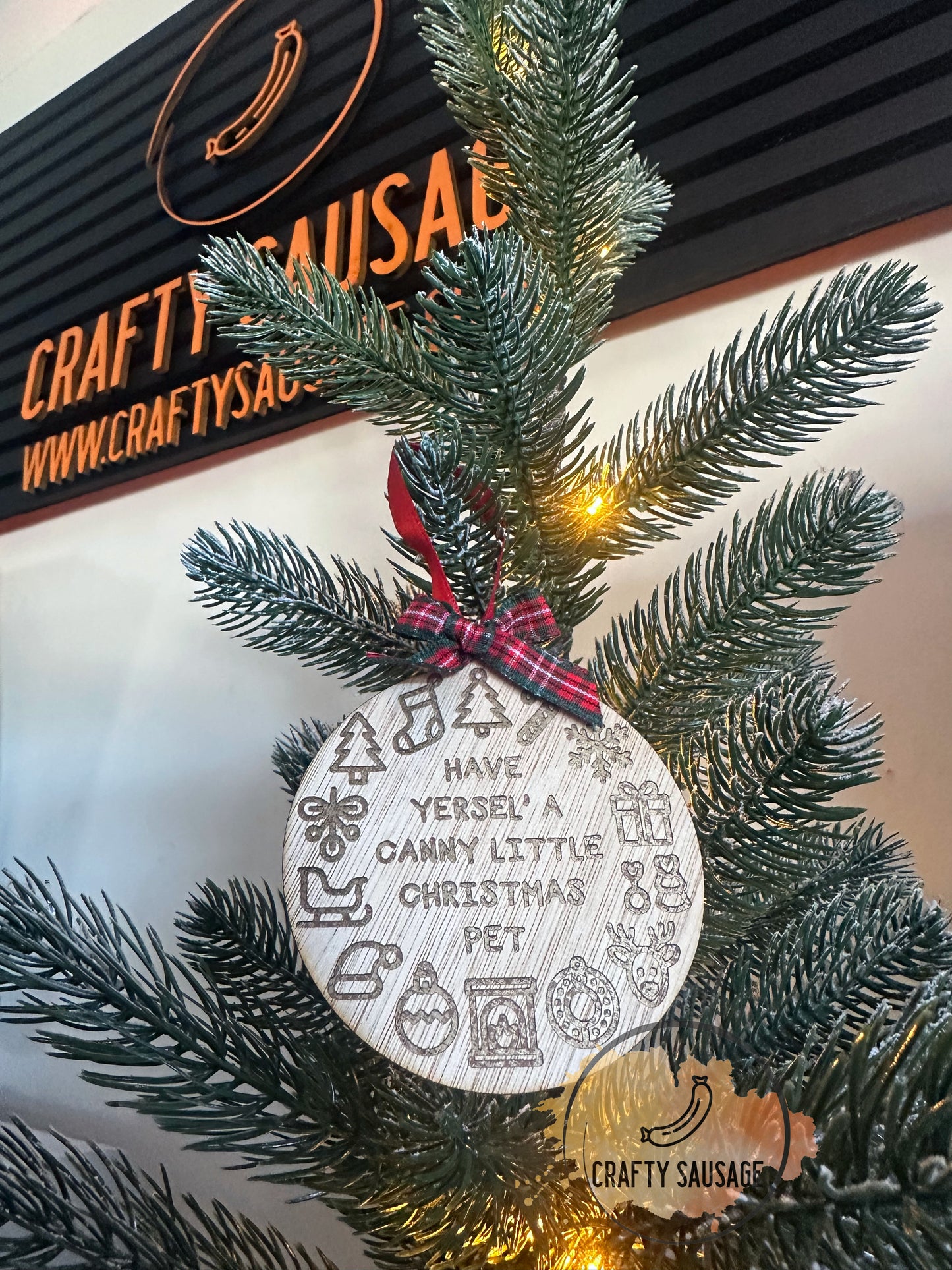 Newcastle Christmas Bauble – “Have Yersel’ a Canny Little Christmas Pet” – Geordie Gift Decoration