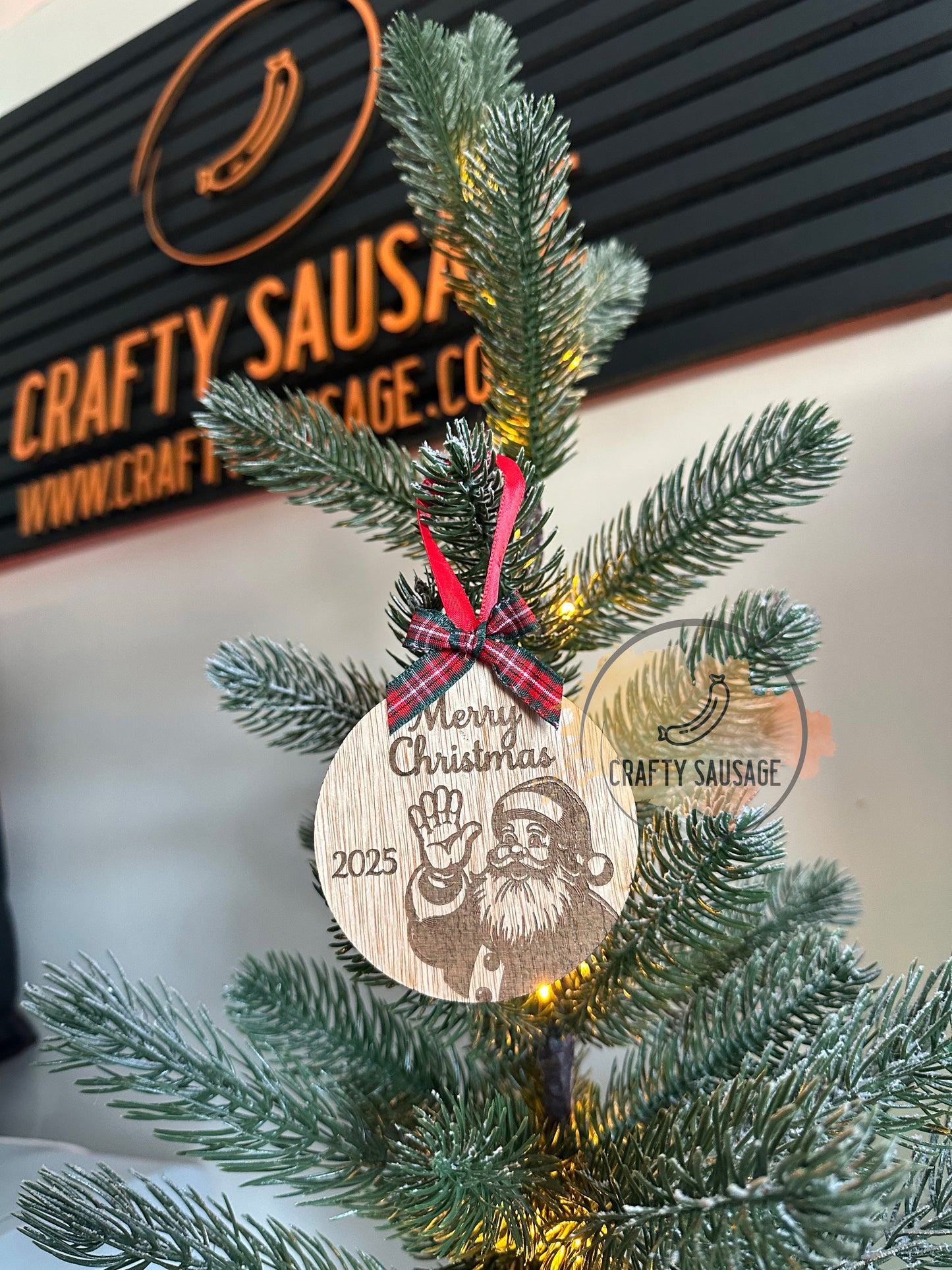 Santa Waving 2025 Bauble