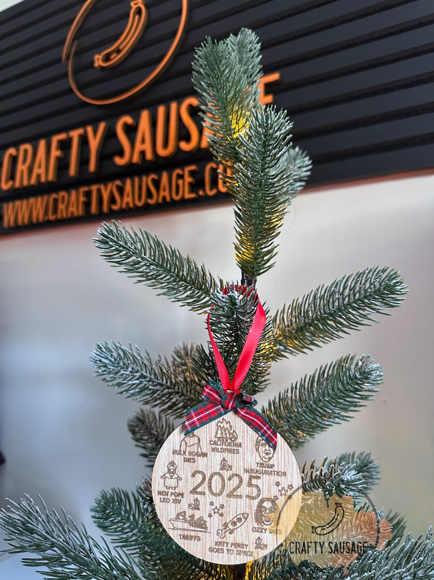 2025 Year in Review Bauble – Funny Christmas Ornament Recapping the Year’s Biggest Moments