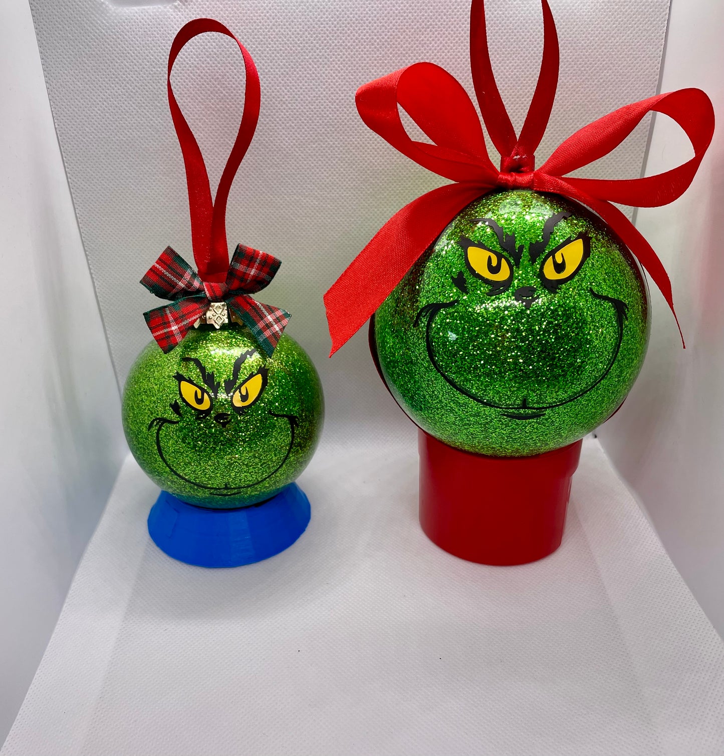 The Grinch - Sparkly Christmas Bauble